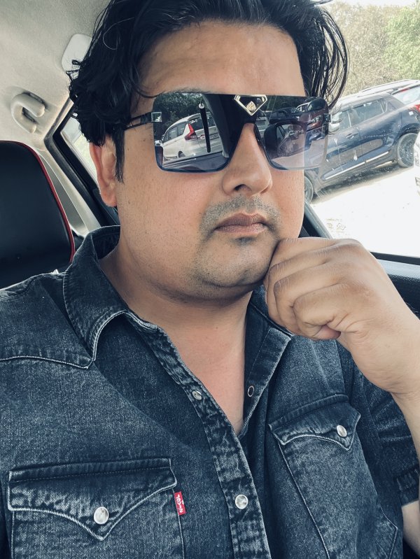 Goldy Photography - Professional Photographer in Sonipat