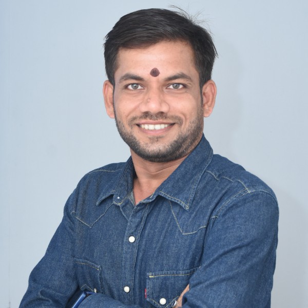 Anshika Films Makar - Professional Photographer in Ballia