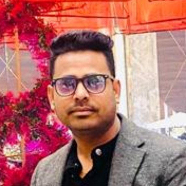 KOMAL STUDIO - Professional Photographer in Kanpur Nagar