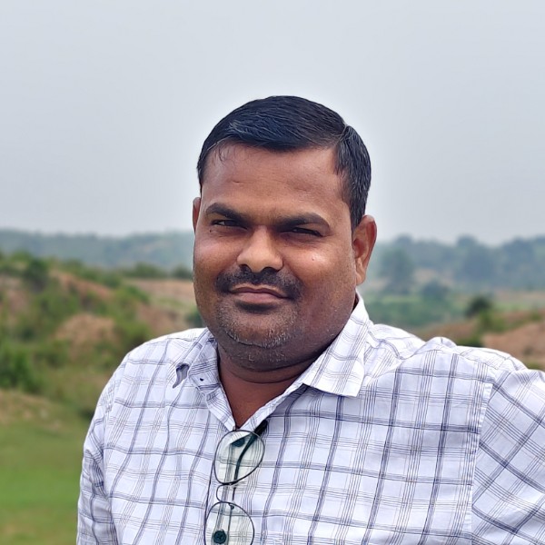 Nikhil Studio - Professional Photographer in Ambedkar Nagar