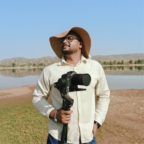 THE WEDDING WORLD - Professional Photographer in Nagpur