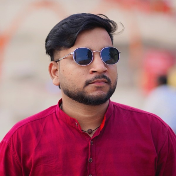 Ravi Cretion - Professional Photographer in Varanasi