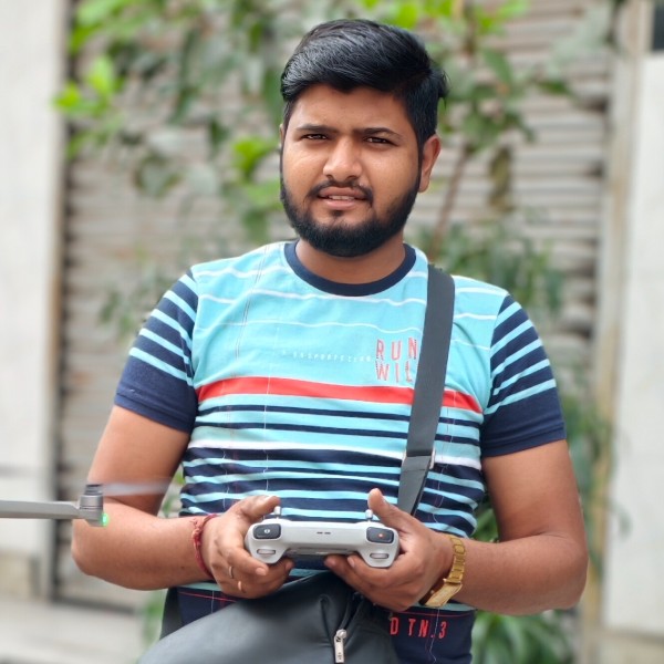Krishna digital studio& mixing center  - Professional Photographer in Muzaffarnagar