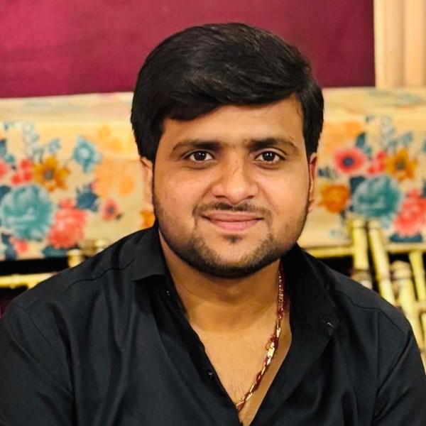 SOM PHOTO - Professional Photographer in Kanpur Nagar