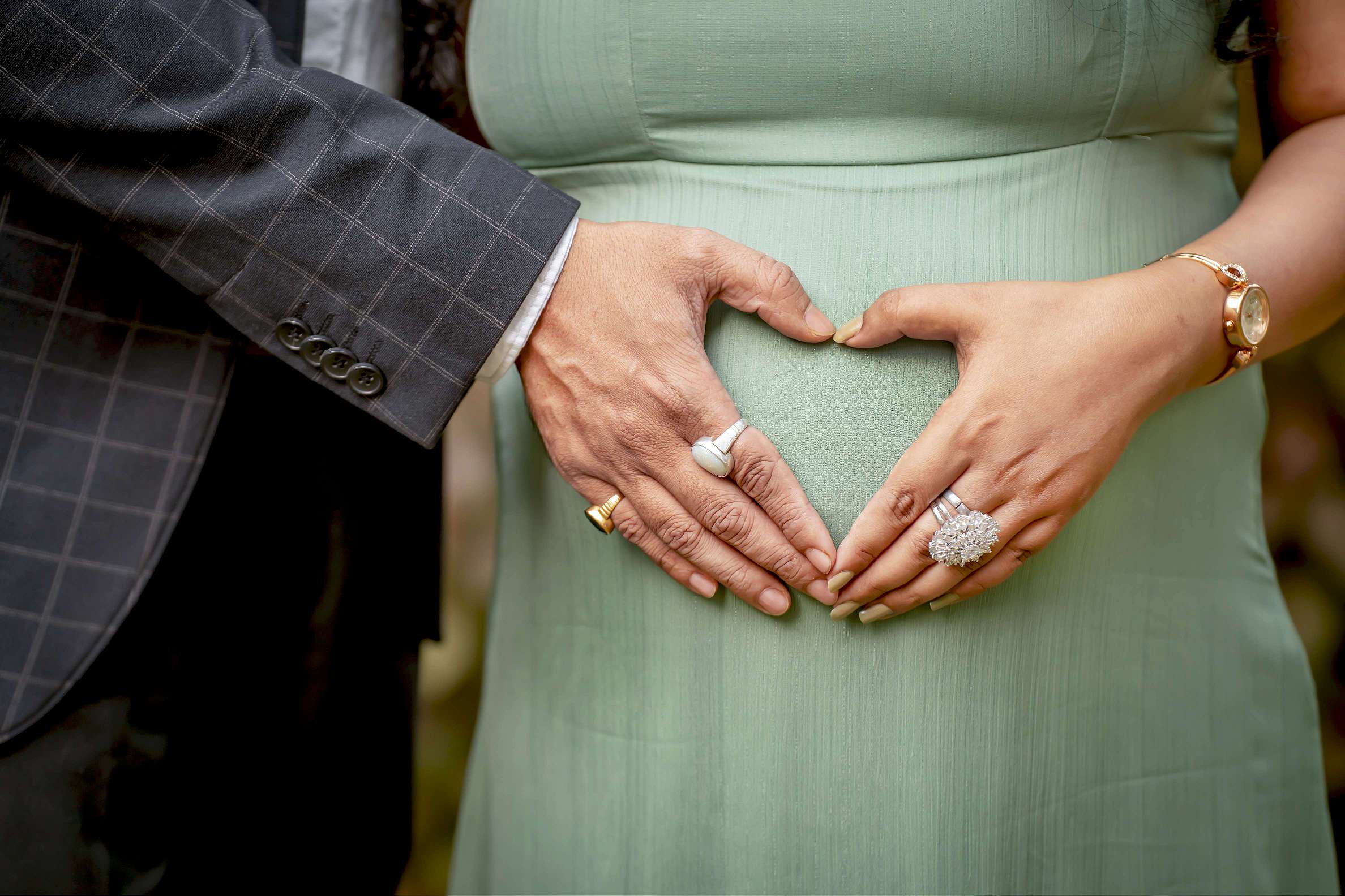 Maternity shoot - Portfolio by Chhaayakar Photography Services in Varanasi